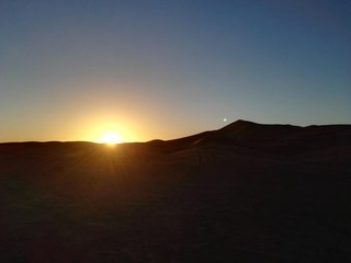 Fototapeta na wymiar Sunrise in Marzouga, Moroccan sahara