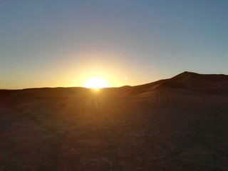 Fototapeta na wymiar Sunrise in Marzouga, Moroccan sahara