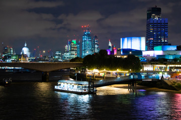 Fototapeta na wymiar London skyline with Thames river