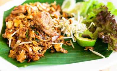Pork Pad Thai (Fried Rice Sticks with pork).