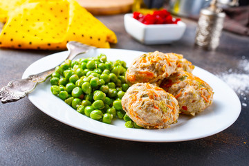 cutlets with peas