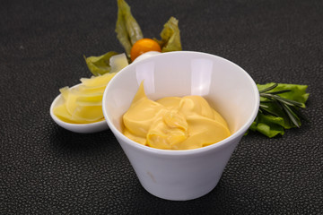Cheese sauce in the bowl