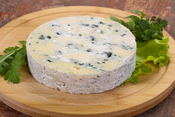 Round blue cheese