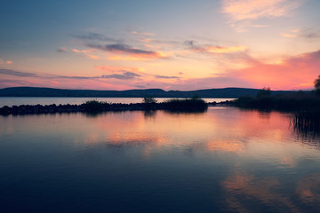 Obraz premium Lake sunset summer