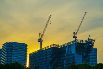 夕暮れ空と横浜みなとみらいのビル群