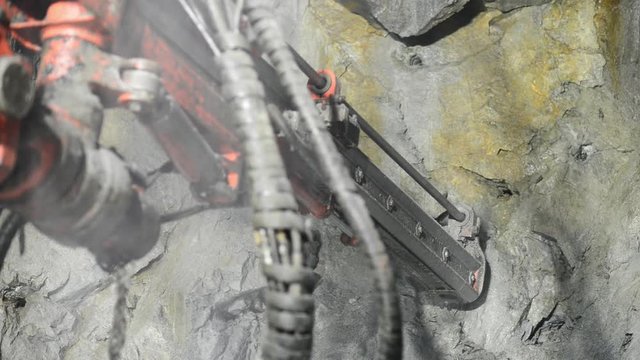 gold mining mine drill machinery tunnel