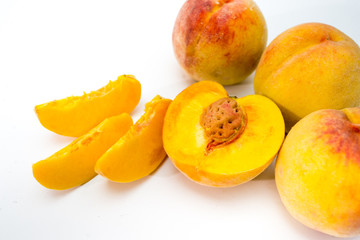 Fototapeta na wymiar apricots isolated on white background