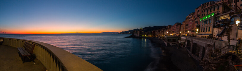  Ora blu a Camogli, Mar Ligure, Genova, Liguria, Italia