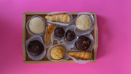  Baked sweets purely Chilean, fresh and delicious to share at tea time or at break time.
