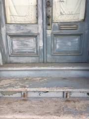 Door & Window Dressing