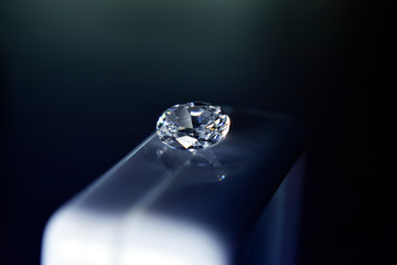 Genuine diamond Precious and beautiful Rare and expensive For jewelry