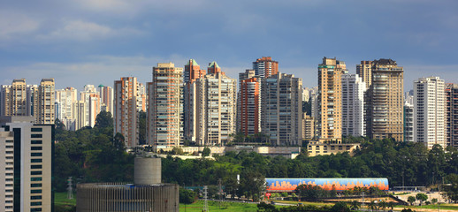 Fototapeta na wymiar Sao Paulo, Brazil - May 03 2015 : An estimated 20 million people live in greater Sao Paulo, making it the third-largest metropolis on earth. On May 03, 2015 Sao Paulo, Brazil.