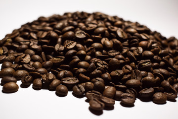 Obraz premium Coffee beans, roasted coffee, brown beans, background