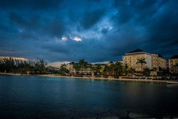 Fototapeta premium Sunset at Montego Bay Beach Jamaica 