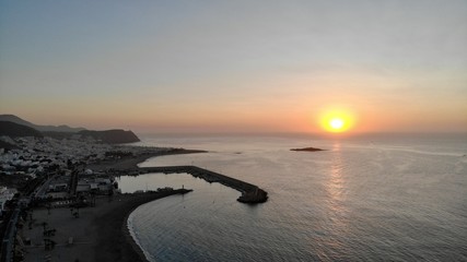 AMANECER EN LAS PLAYAS DE ALMERIA 