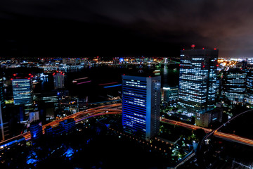 不動産　都会　経済　夜景