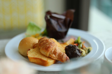 breakfast hotel