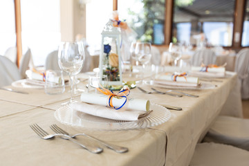 setting of a wedding table