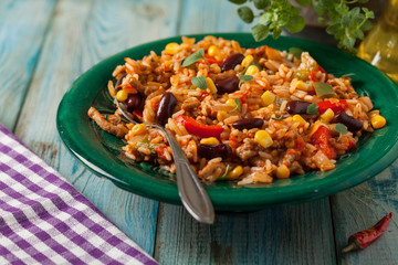 Mexican rice with minced meat and vegetables.