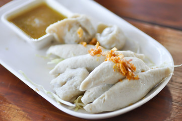 fish balls with fried garlic ,fishballs