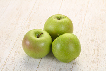 Green ripe apple