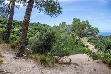 Fototapeta na wymiar Sierra de Tramuntana mountains on Mallorca island