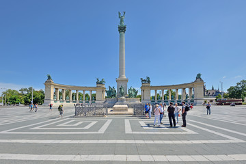 Fototapeta na wymiar Heroe's Square- Budapest, Hungary