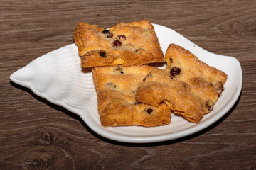 Sugar cookies with raisins.
