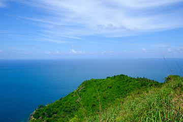 Fototapeta premium Landscae Black Rock Cliff Pha hin dum Phuket Thailand