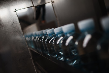 Bottling plant - Water bottling line for processing and bottling pure mineral carbonated water into...