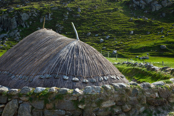 Poblado de Edad del Hierro junto a playa Bostadh (Iron Age village nearby Bostadh Beach). Great...