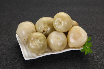 Pickled green tomatoes