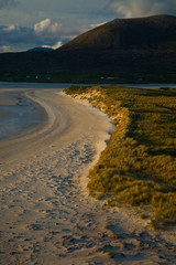 Playa Horgabost contra isla Taransay. Horgabost Beach nearby Taransay Island. South Harris Island. Outer Hebrides. Scotland, UK