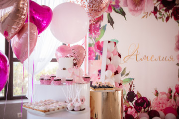 live interior flowers, balloons, candy bar, photo zone, party decorations