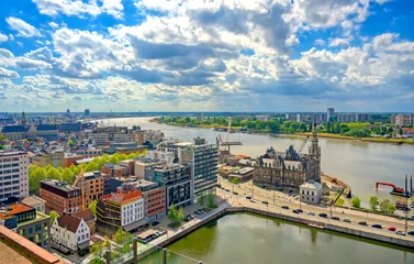 Foto op Plexiglas Een luchtfoto van de haven en de dokken in Antwerpen (Antwerpen), België. © Jbyard
