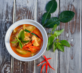 Red chicken curry : Delicious and famous Thailand food
