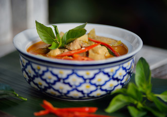 Red chicken curry : Delicious and famous Thailand food