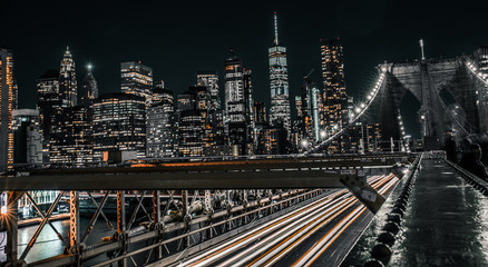 Fototapeta na wymiar Brooklyn Bridge and lower Manhattan long exposure