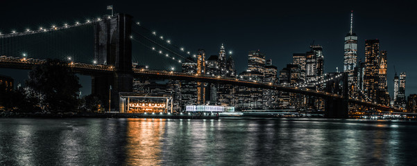 Brooklyn Bridge twenty second long exposure