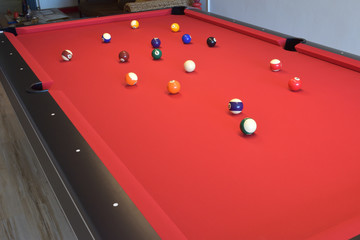 Billard am&eacute;ricain jeu du huit jeu du neuf &agrave; partager entre amis