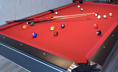 Billard am&eacute;ricain jeu du huit jeu du neuf &agrave; partager entre amis