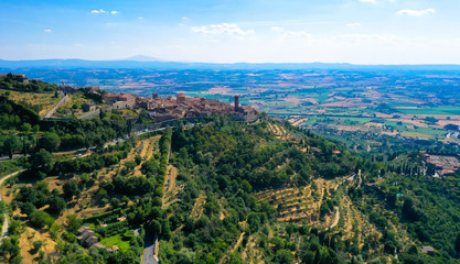 Bergdorf Toskana Italien