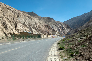Beautiful and desolate road in Tibet going towards Mount Kailas and Mansarovar