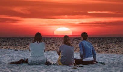 menschen am meer