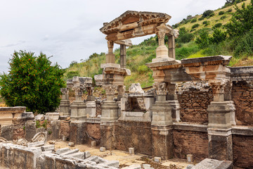 Fototapeta na wymiar The ruins of the ancient city.
