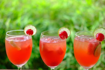 summer drinks fruit punch mocktails