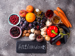 Obraz na płótnie Canvas Antioxidants in products. Clean eating