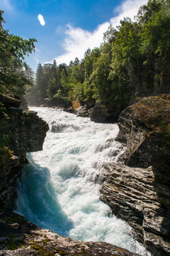 Wasserfall Slettafossen bei Andalsnes (Norwegen)