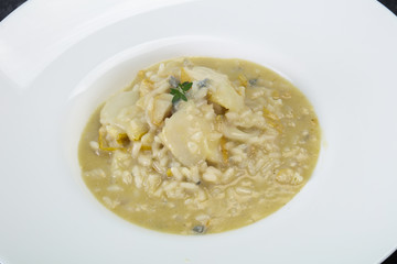 Risotto with pear and cheese