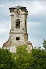 Obraz premium Ruins of old tower with clock in Preso